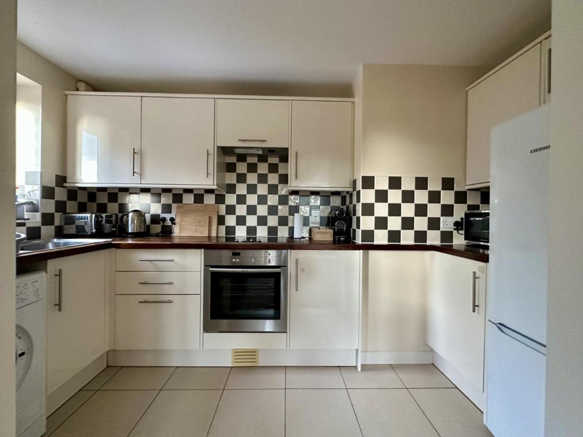 Super Apartment Next To Bicester Village Sleeps 4 Eksteriør billede